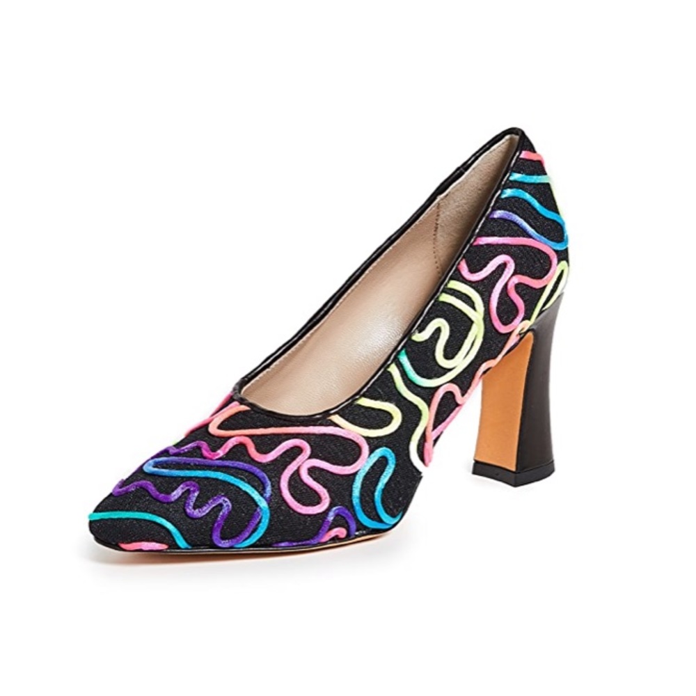 Maryam Nassir Zadeh Isa pumps
